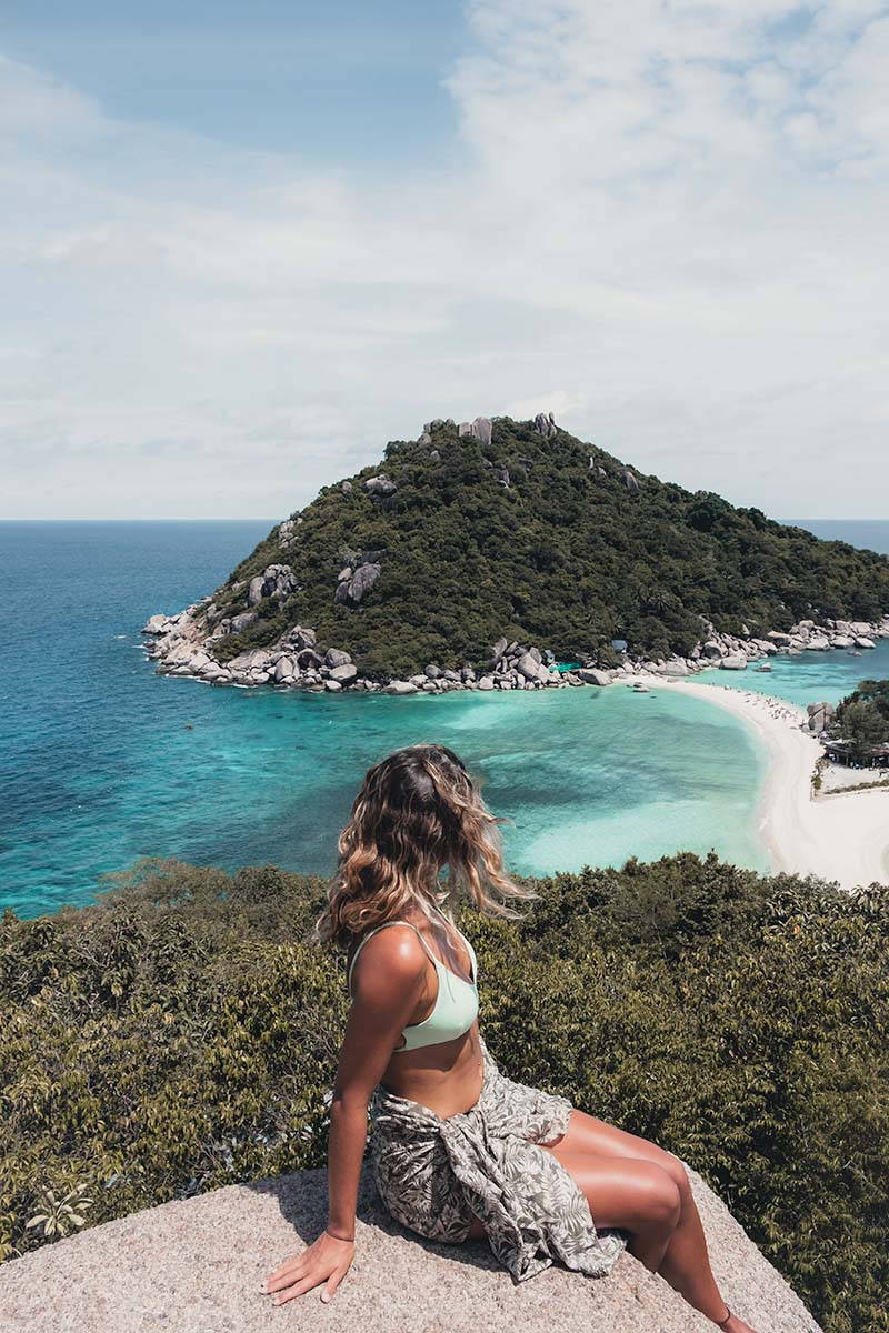 View from Koh Nang Yuan Viewpoint of the white sand beach connecting to the other side of the island